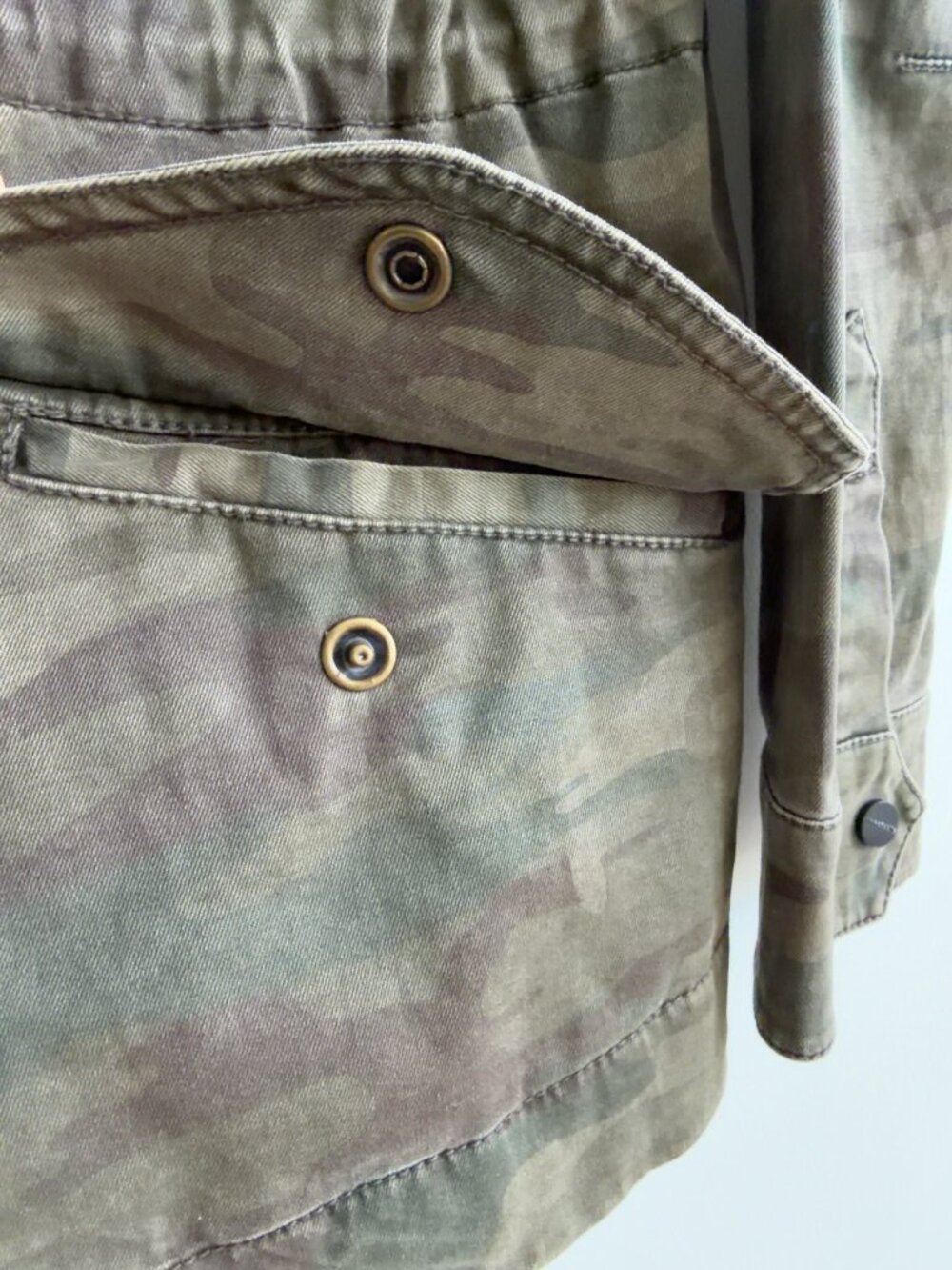 Sanctuary Clothing Camo Utility Jacket | Military Anorak | Drawstring Waist | L - Picture 6 of 7